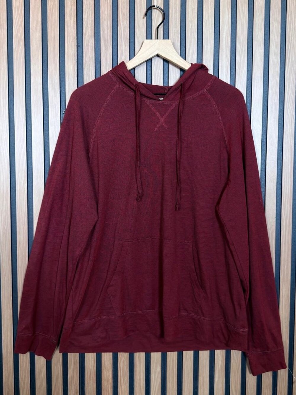 Public Opinion Sweatshirt XL Mens Red Pullover Hoodie Athletic Fit Stretch